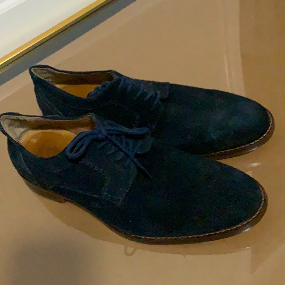 Men’s shoes size 8